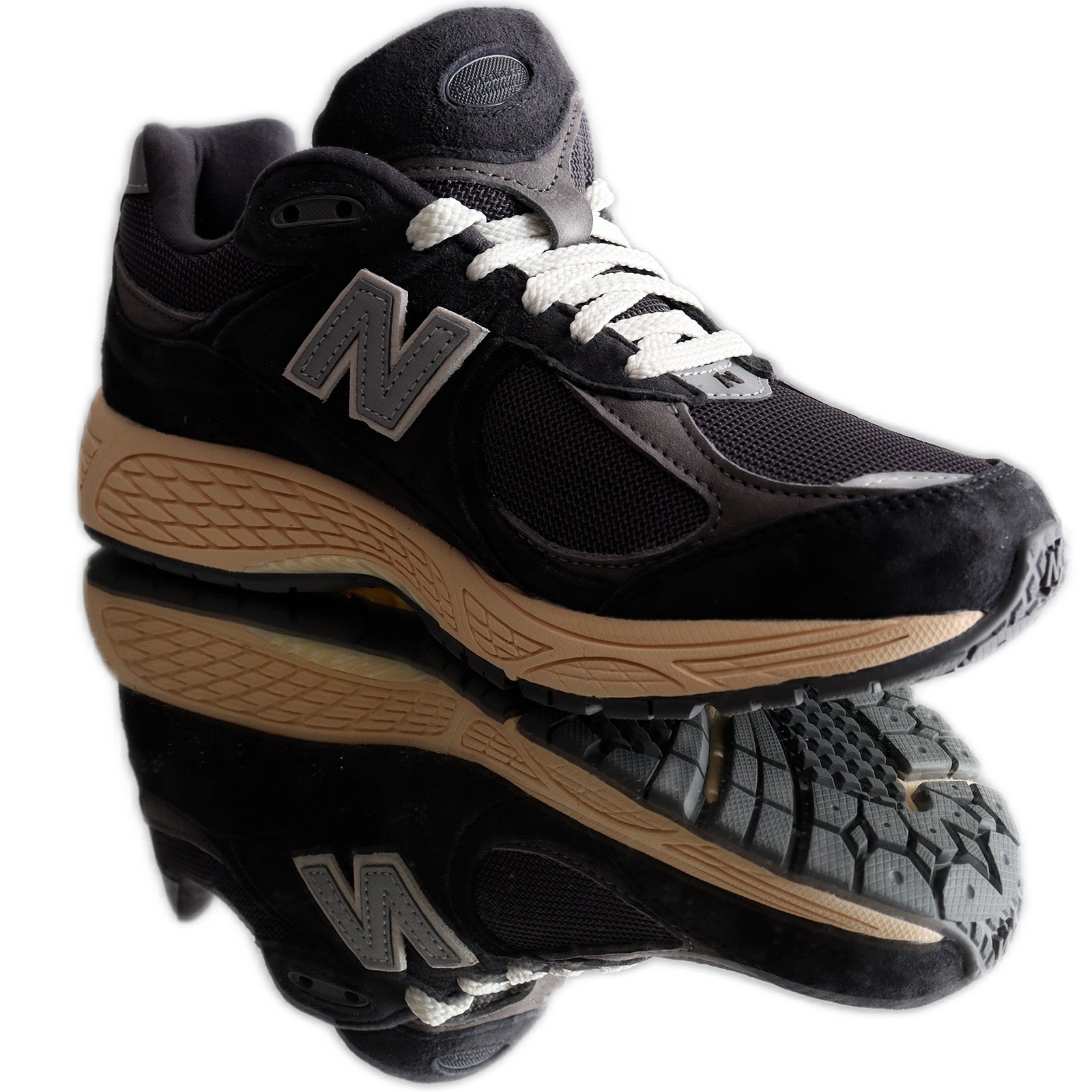 New Balance 2002R Black Dark Grey Vaditim