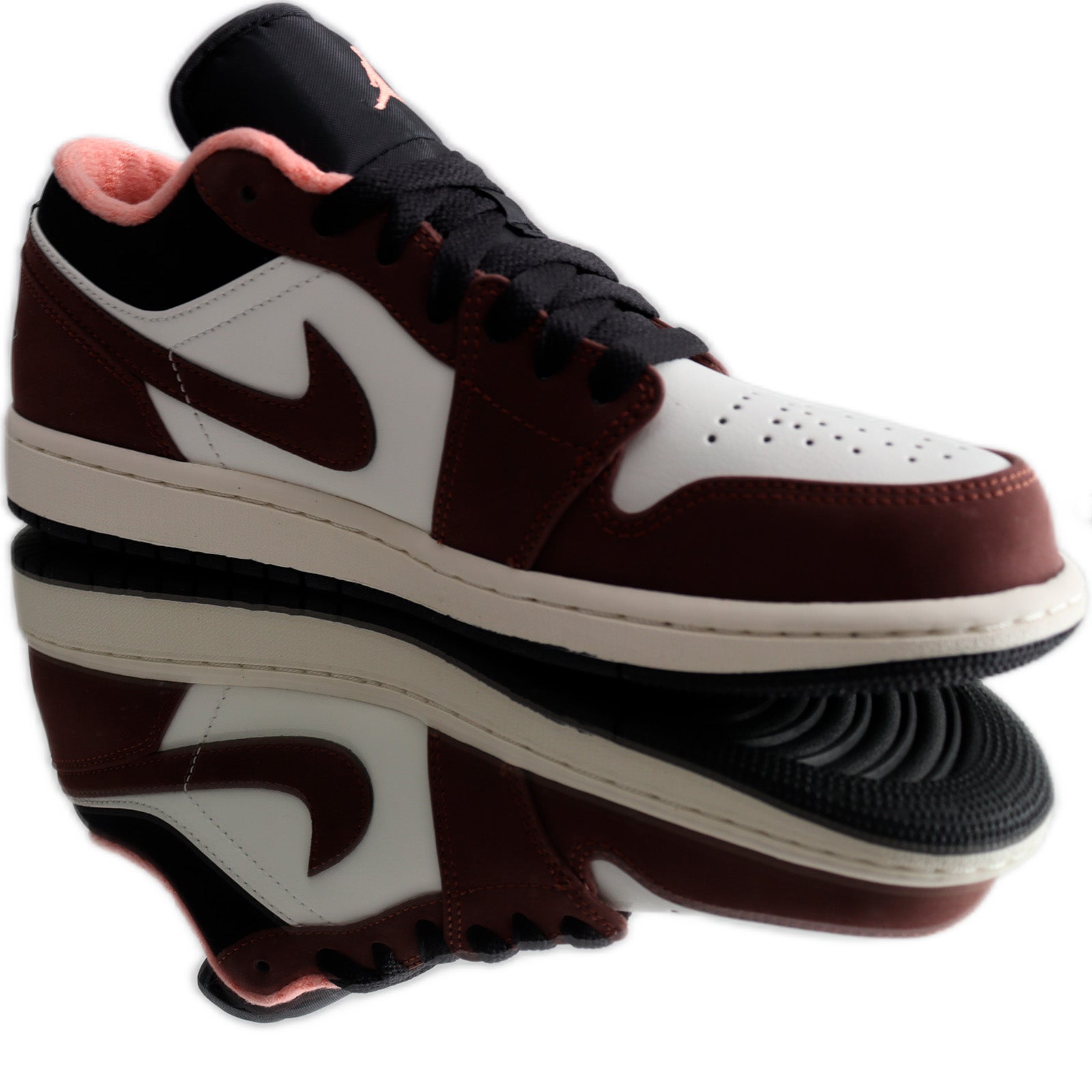 Jordan 1 Low Mocha Vaditim