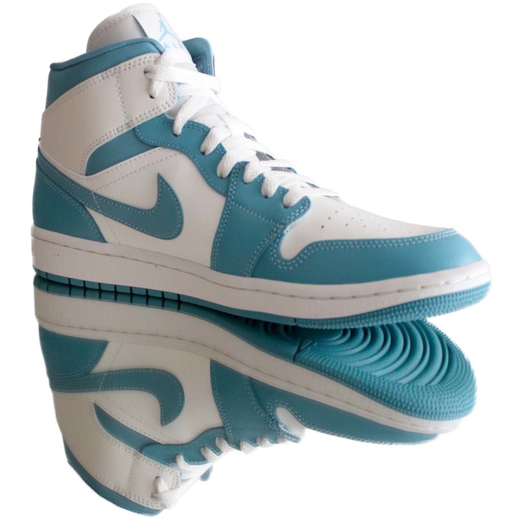 Jordan 1 Mid UNC (2022)  Vaditim   