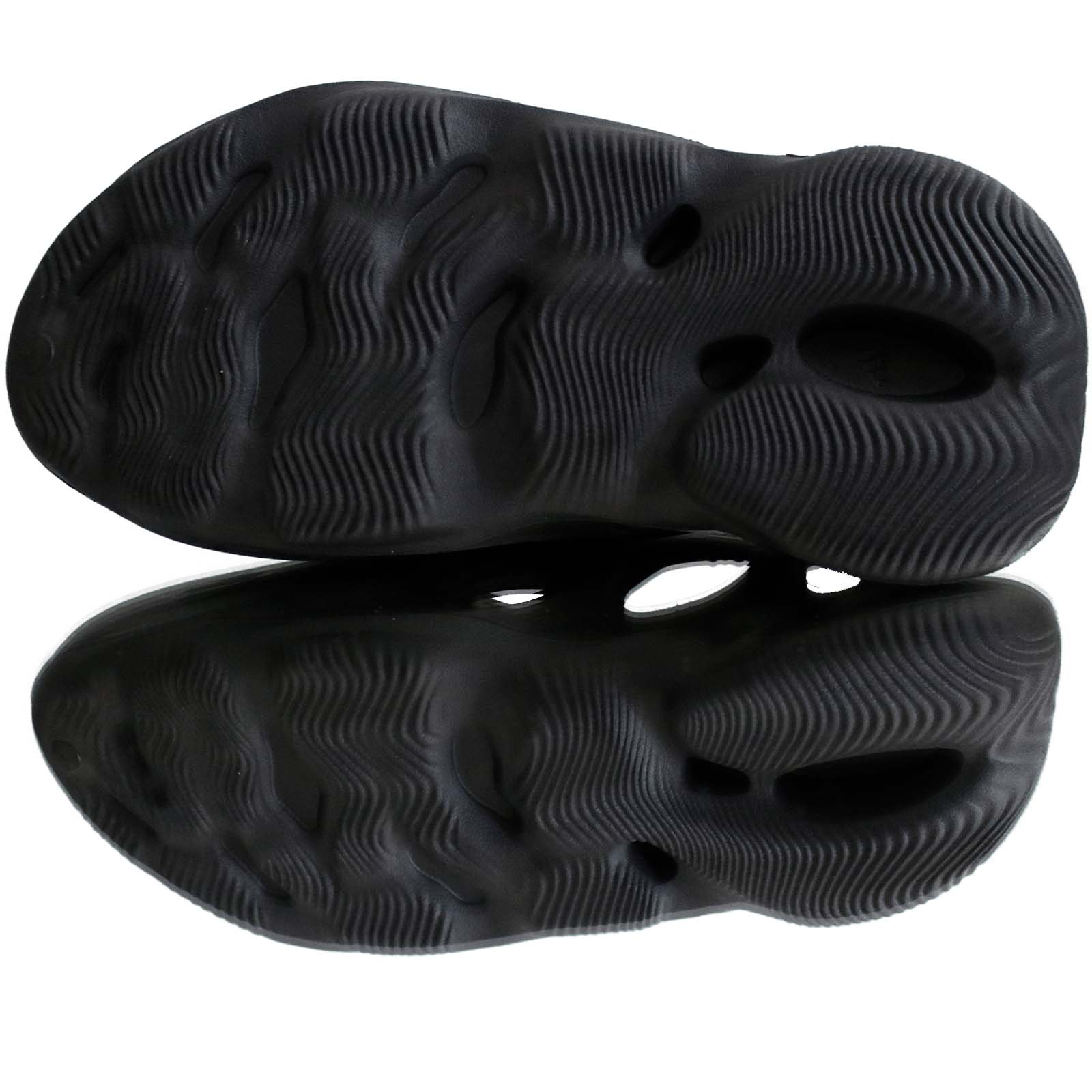 Yeezy Foam Runner Onyx  Adidas   